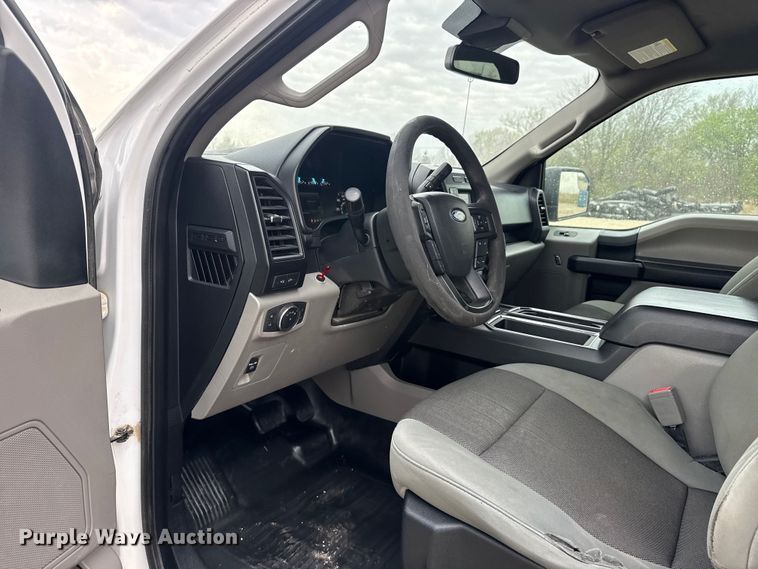 image for item DO8487 2020 Ford F150 Crew Cab pickup truck