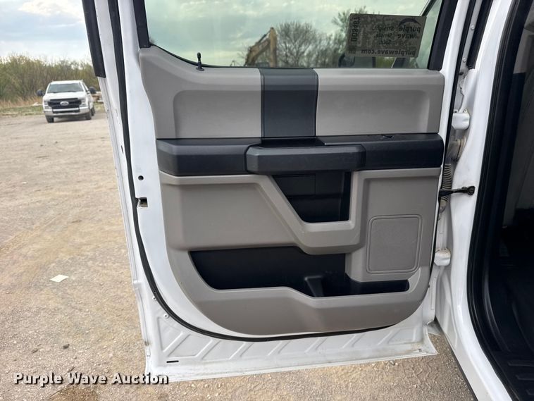 image for item DO8487 2020 Ford F150 Crew Cab pickup truck