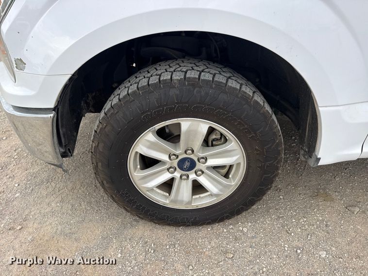 image for item DO8487 2020 Ford F150 Crew Cab pickup truck