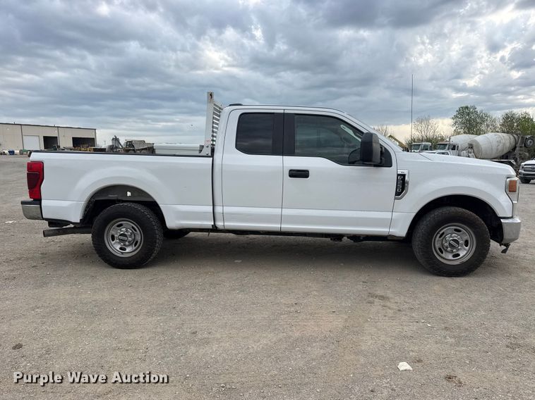 image for item DO8488 2021 Ford F250 Super Duty Ext. Cab pickup truck