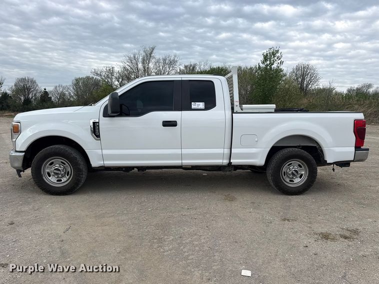 image for item DO8488 2021 Ford F250 Super Duty Ext. Cab pickup truck