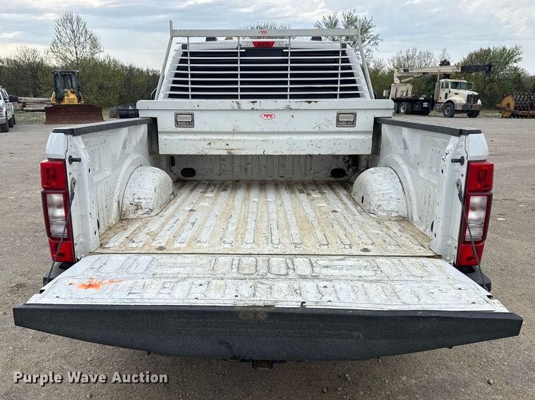 image for item DO8488 2021 Ford F250 Super Duty Ext. Cab pickup truck