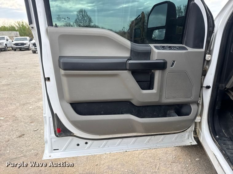 image for item DO8488 2021 Ford F250 Super Duty Ext. Cab pickup truck