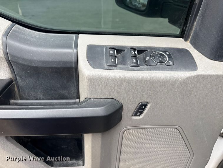 image for item DO8488 2021 Ford F250 Super Duty Ext. Cab pickup truck