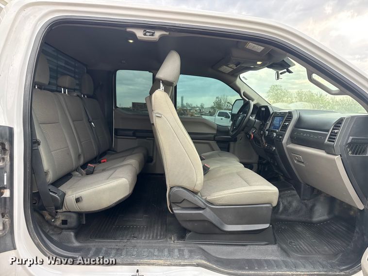 image for item DO8488 2021 Ford F250 Super Duty Ext. Cab pickup truck