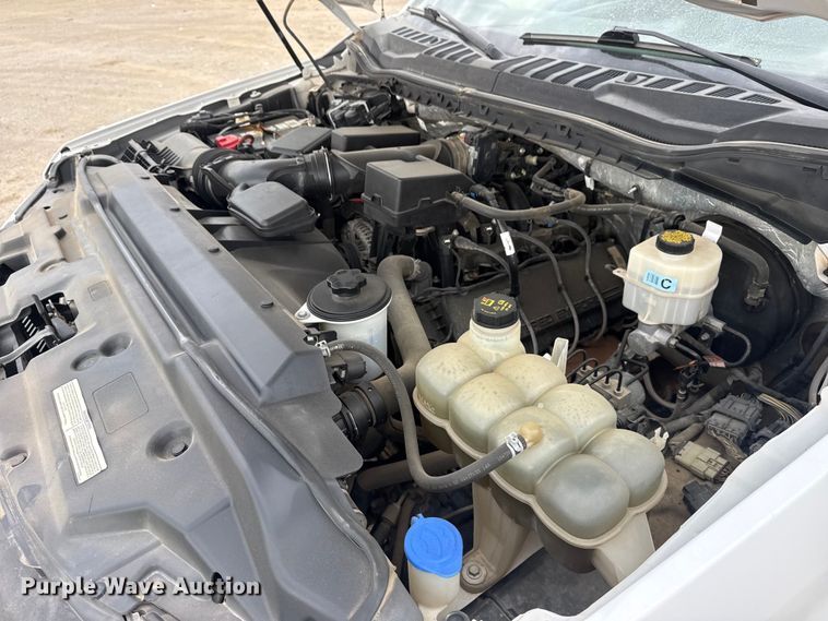 image for item DO8488 2021 Ford F250 Super Duty Ext. Cab pickup truck