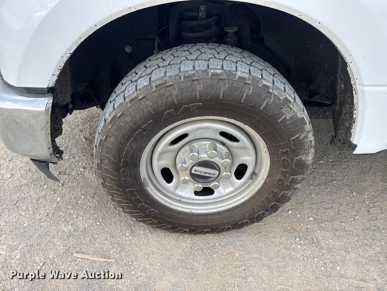 image for item DO8488 2021 Ford F250 Super Duty Ext. Cab pickup truck