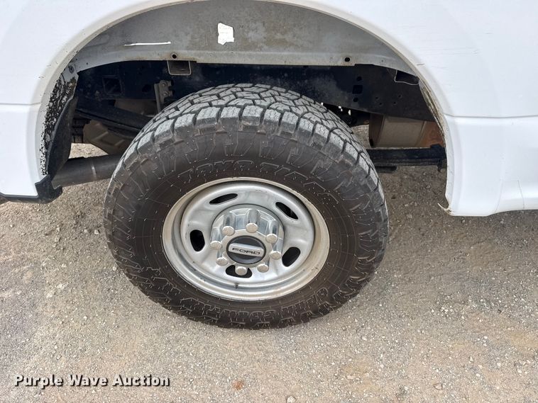 image for item DO8488 2021 Ford F250 Super Duty Ext. Cab pickup truck