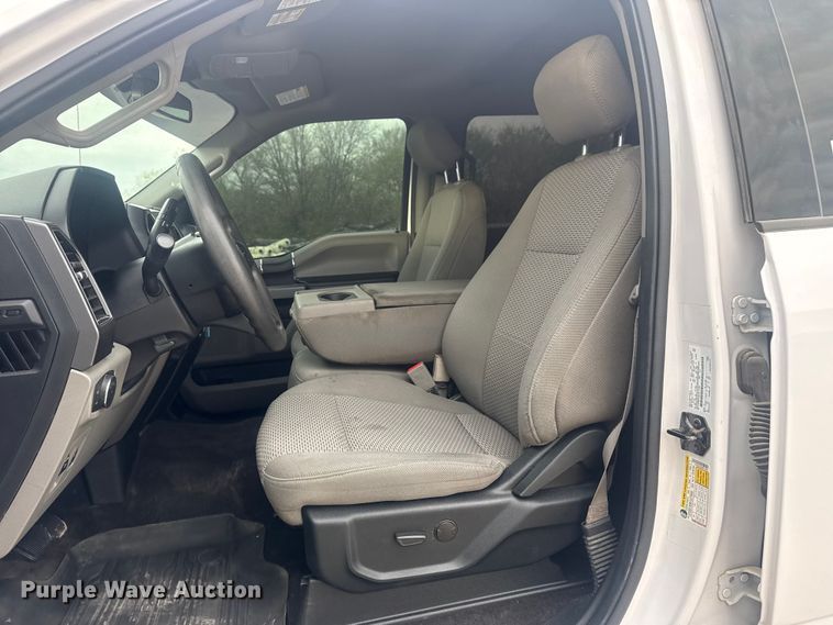 image for item DO8489 2020 Ford F150 Crew Cab pickup truck