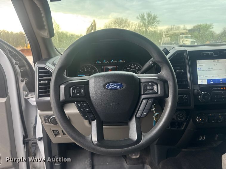 image for item DO8489 2020 Ford F150 Crew Cab pickup truck