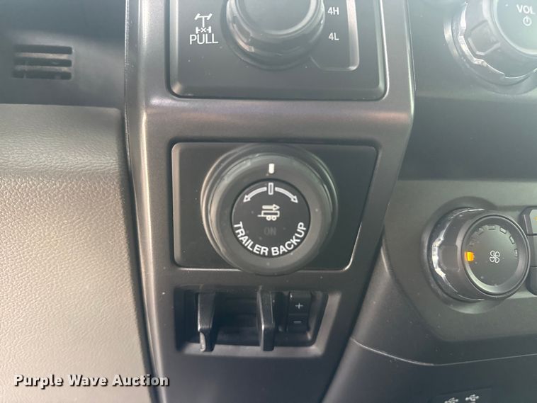 image for item DO8489 2020 Ford F150 Crew Cab pickup truck