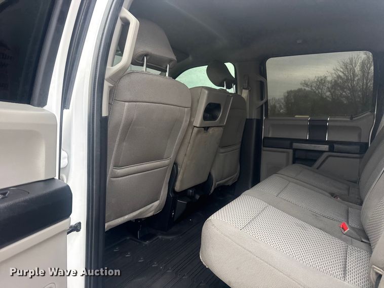 image for item DO8489 2020 Ford F150 Crew Cab pickup truck