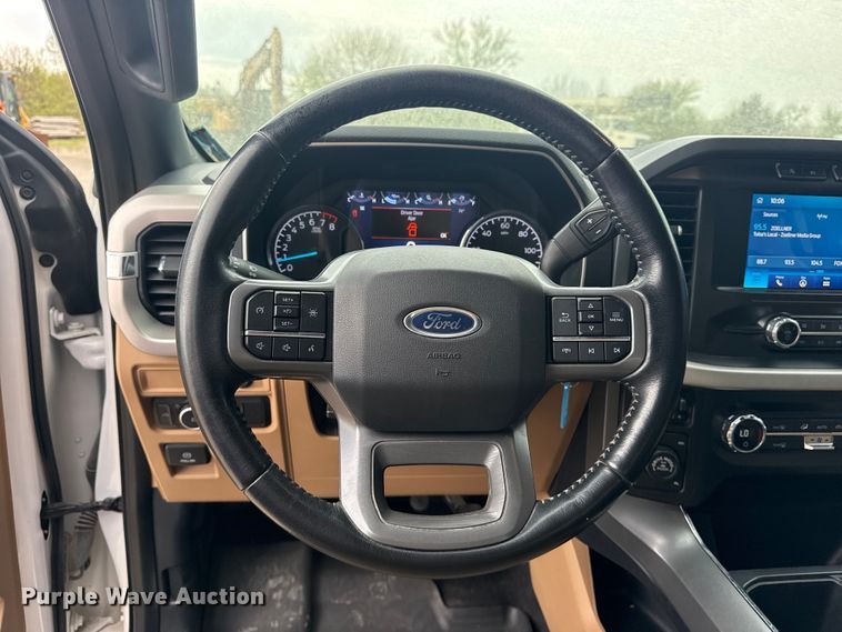 image for item DO8490 2021 Ford F150 Crew Cab pickup truck