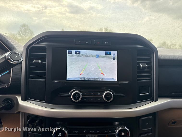 image for item DO8490 2021 Ford F150 Crew Cab pickup truck