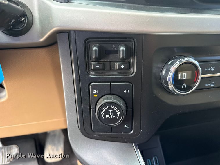 image for item DO8490 2021 Ford F150 Crew Cab pickup truck