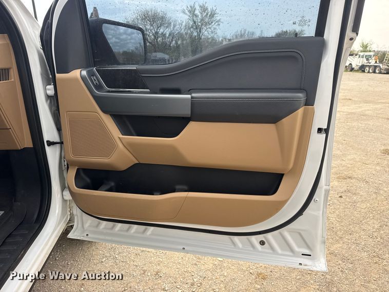 image for item DO8490 2021 Ford F150 Crew Cab pickup truck