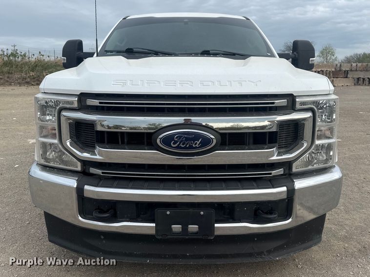 image for item DO8491 2022 Ford F250 Super Duty Ext. Cab pickup truck