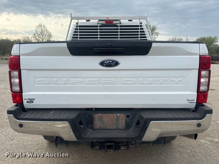 image for item DO8491 2022 Ford F250 Super Duty Ext. Cab pickup truck