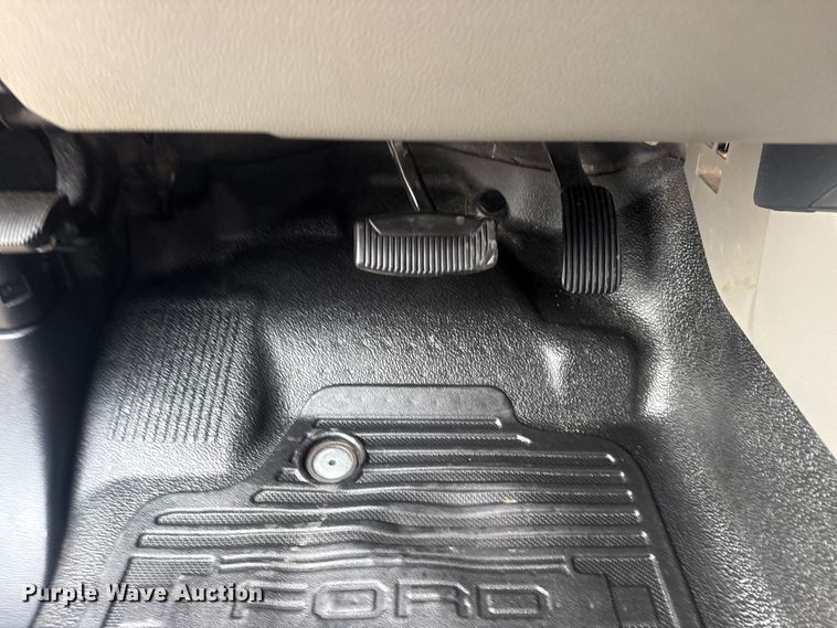 image for item DO8491 2022 Ford F250 Super Duty Ext. Cab pickup truck