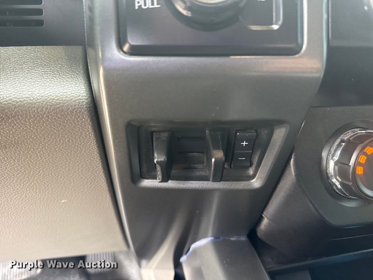 image for item DO8491 2022 Ford F250 Super Duty Ext. Cab pickup truck