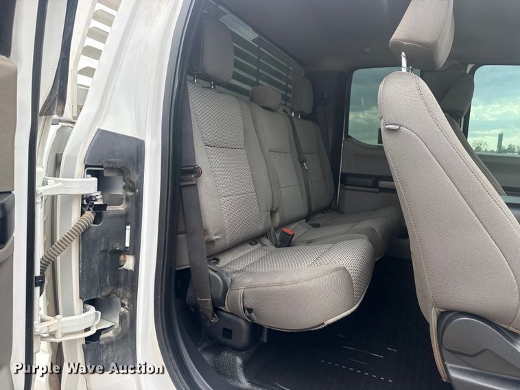 image for item DO8491 2022 Ford F250 Super Duty Ext. Cab pickup truck