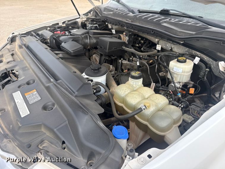 image for item DO8491 2022 Ford F250 Super Duty Ext. Cab pickup truck