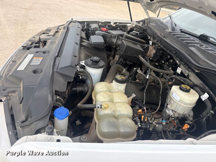 image for item DO8491 2022 Ford F250 Super Duty Ext. Cab pickup truck