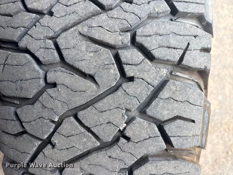 image for item DO8491 2022 Ford F250 Super Duty Ext. Cab pickup truck