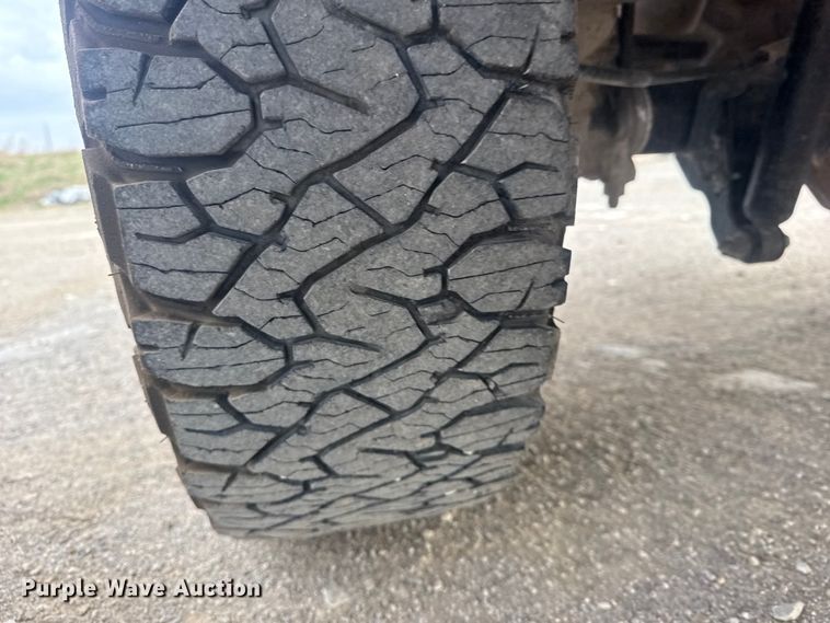 image for item DO8491 2022 Ford F250 Super Duty Ext. Cab pickup truck