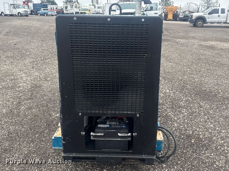 image for item DO8493 Miller Big Blue Air Pak welder/generator