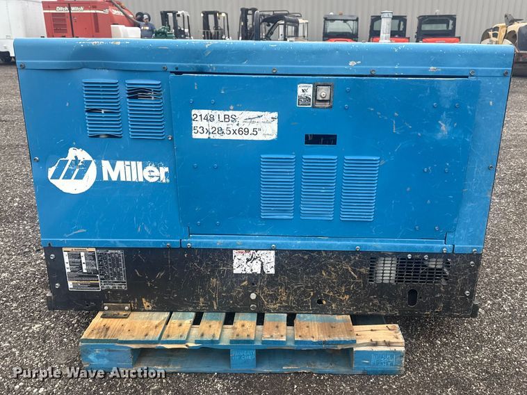 image for item DO8493 Miller Big Blue Air Pak welder/generator