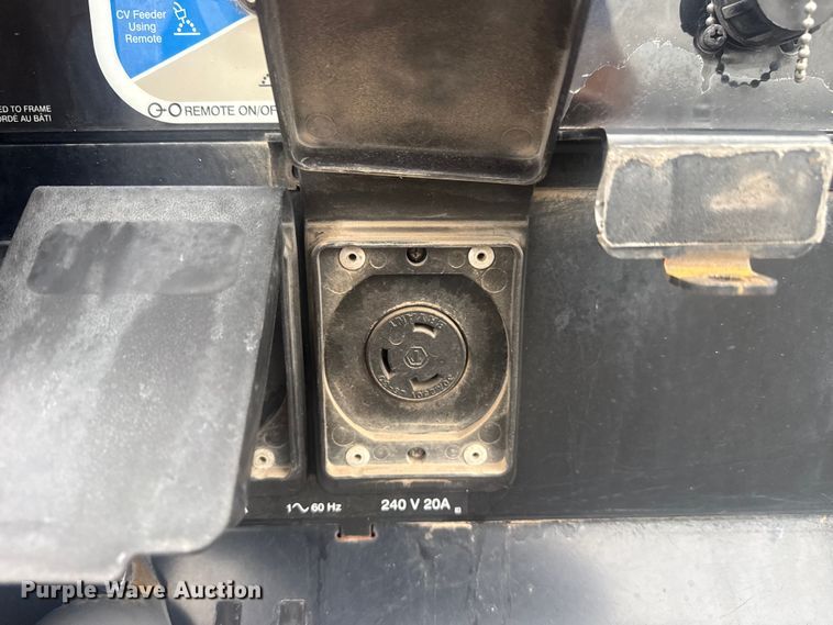 image for item DO8493 Miller Big Blue Air Pak welder/generator