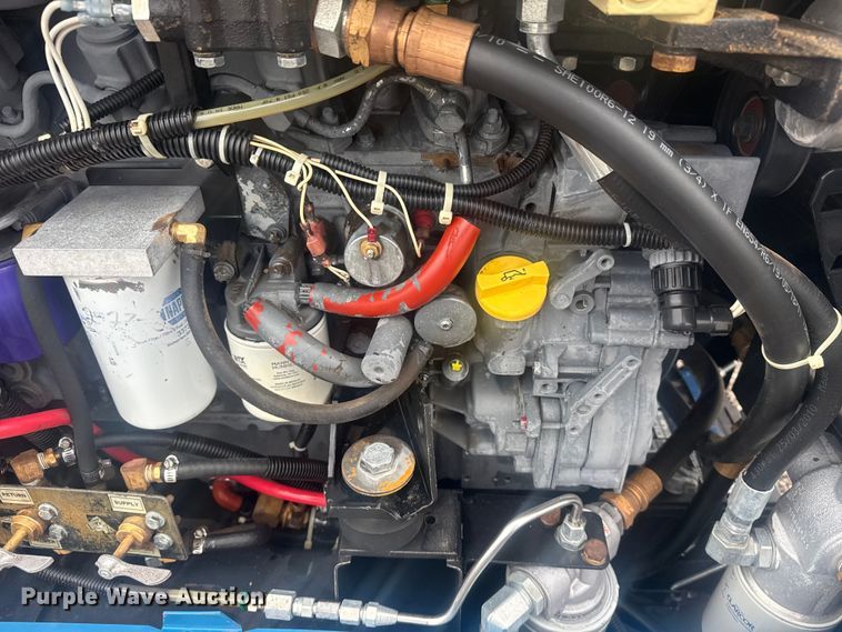 image for item DO8493 Miller Big Blue Air Pak welder/generator