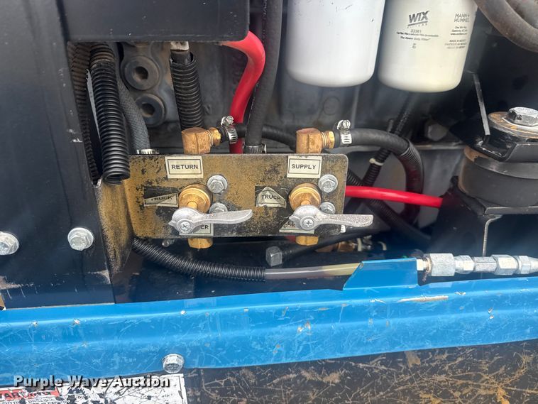 image for item DO8493 Miller Big Blue Air Pak welder/generator