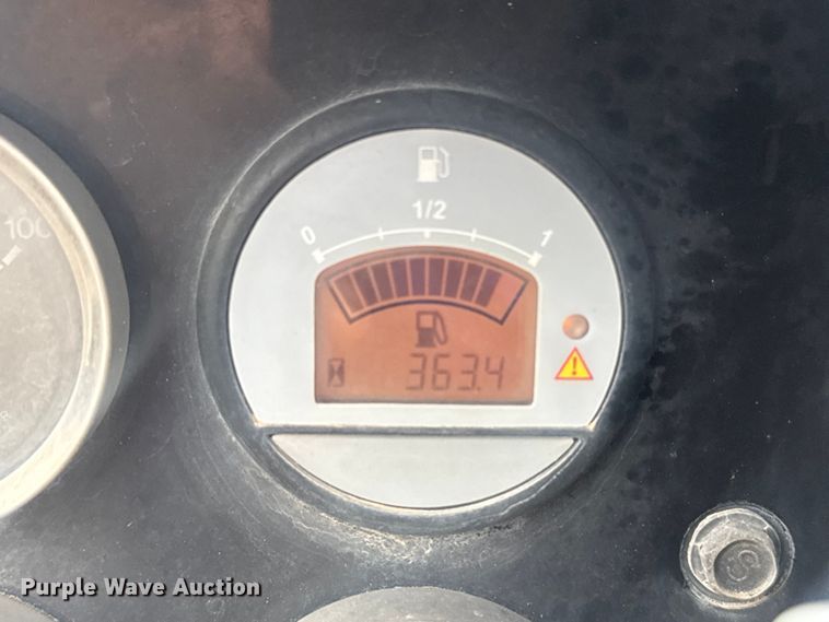 image for item DO8493 Miller Big Blue Air Pak welder/generator