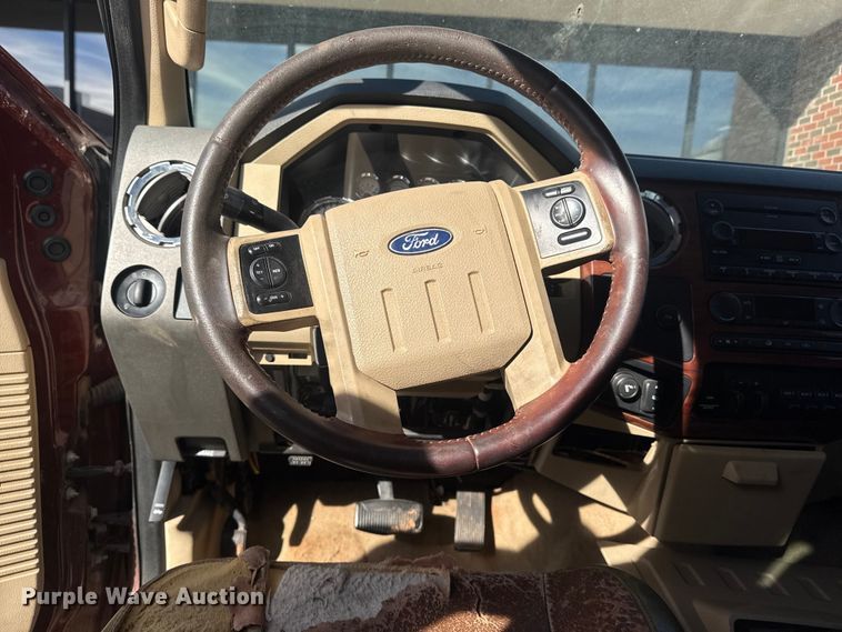image for item DQ4263 2008 Ford F250 Super Duty Crew Cab pickup truck