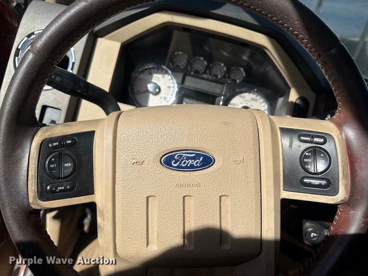 image for item DQ4263 2008 Ford F250 Super Duty Crew Cab pickup truck