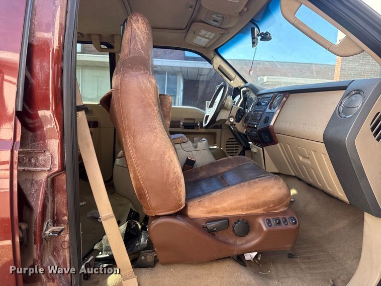 image for item DQ4263 2008 Ford F250 Super Duty Crew Cab pickup truck