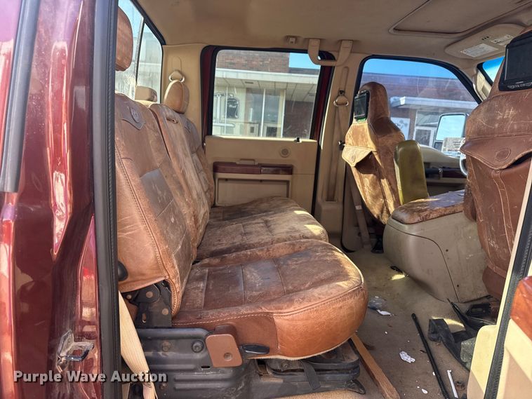 image for item DQ4263 2008 Ford F250 Super Duty Crew Cab pickup truck