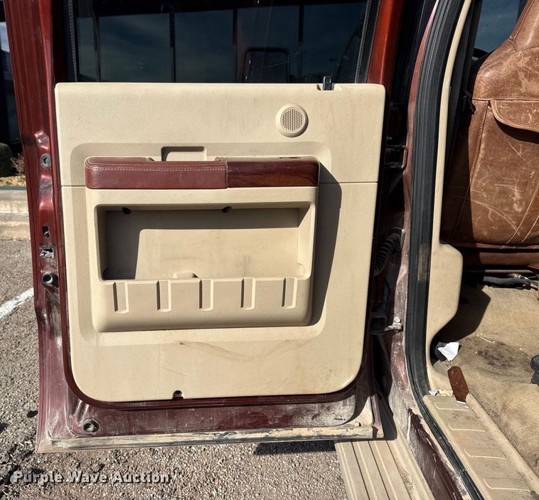 image for item DQ4263 2008 Ford F250 Super Duty Crew Cab pickup truck