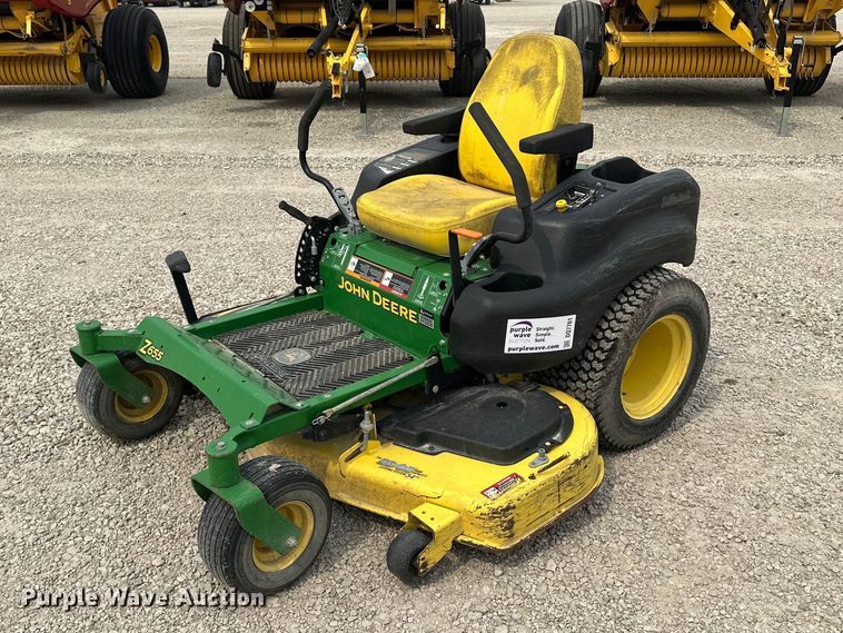 image for item DQ7761 2011 John Deere Z655 ZTR lawn mower