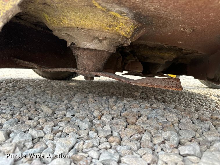 image for item DQ7761 2011 John Deere Z655 ZTR lawn mower