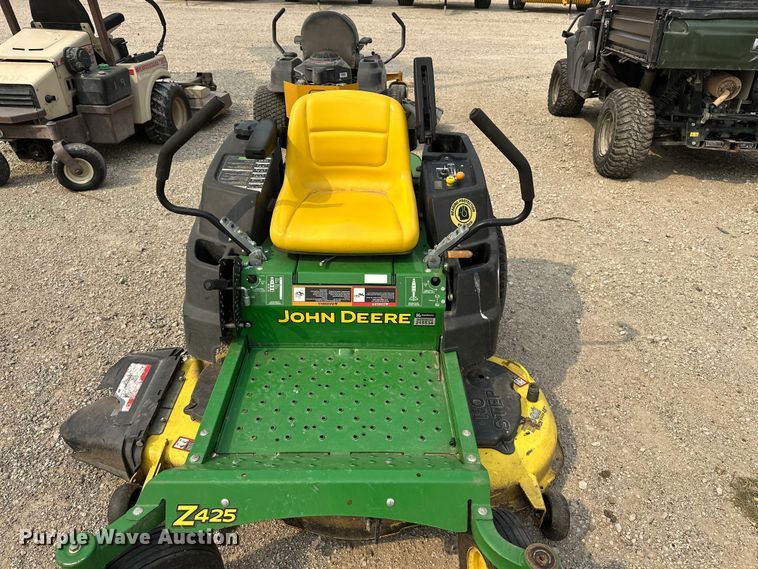 image for item DQ7762 2011 John Deere Z425 ZTR lawn mower