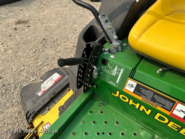 image for item DQ7762 2011 John Deere Z425 ZTR lawn mower