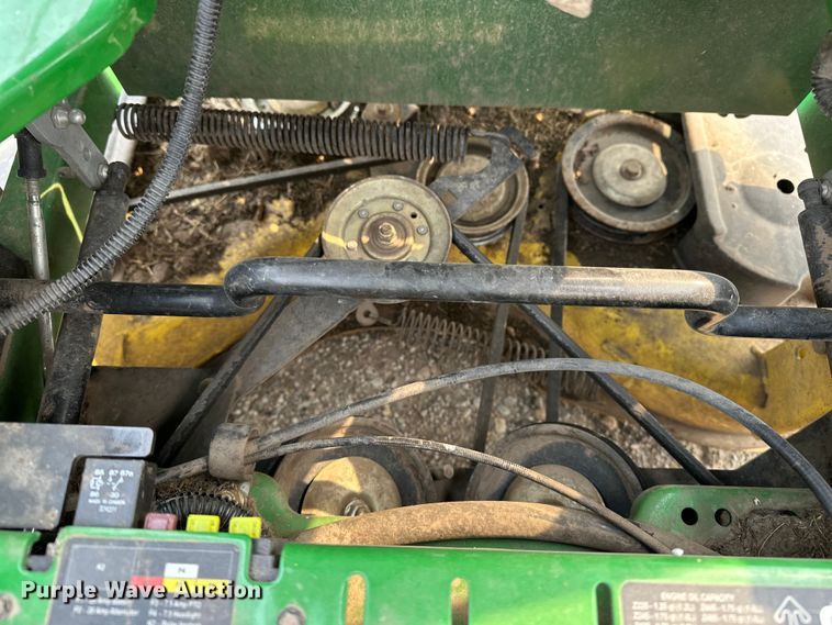 image for item DQ7762 2011 John Deere Z425 ZTR lawn mower