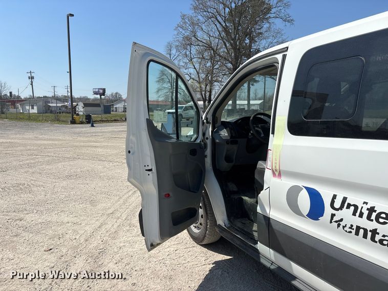 image for item DT0119 2018 Ford Transit 350 van