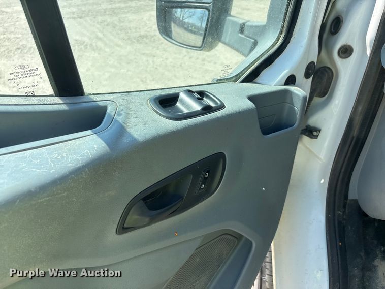 image for item DT0119 2018 Ford Transit 350 van