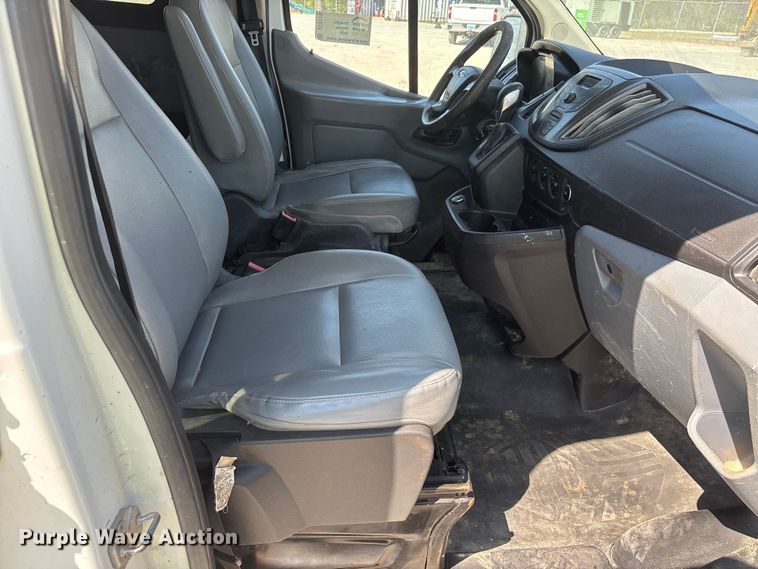 image for item DT0119 2018 Ford Transit 350 van