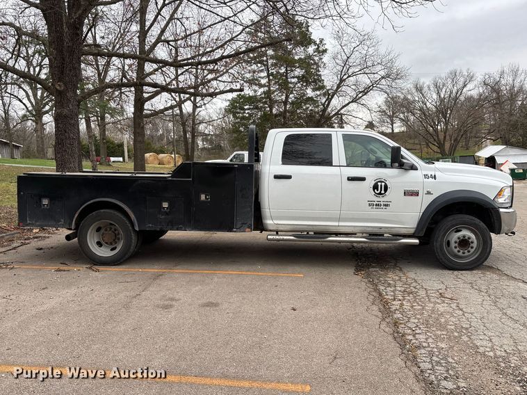 image for item DT0122 2012 Dodge Ram 5500 Crew Cab flatbed truck