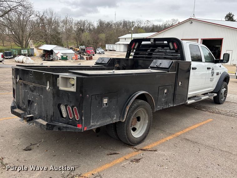 image for item DT0122 2012 Dodge Ram 5500 Crew Cab flatbed truck